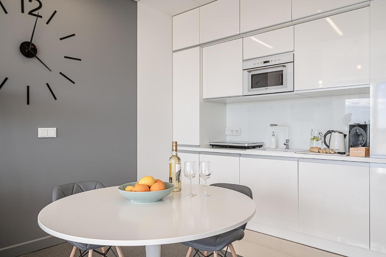 Rentplanet - Apartament Sky Tower Wroclaw Bagian luar foto