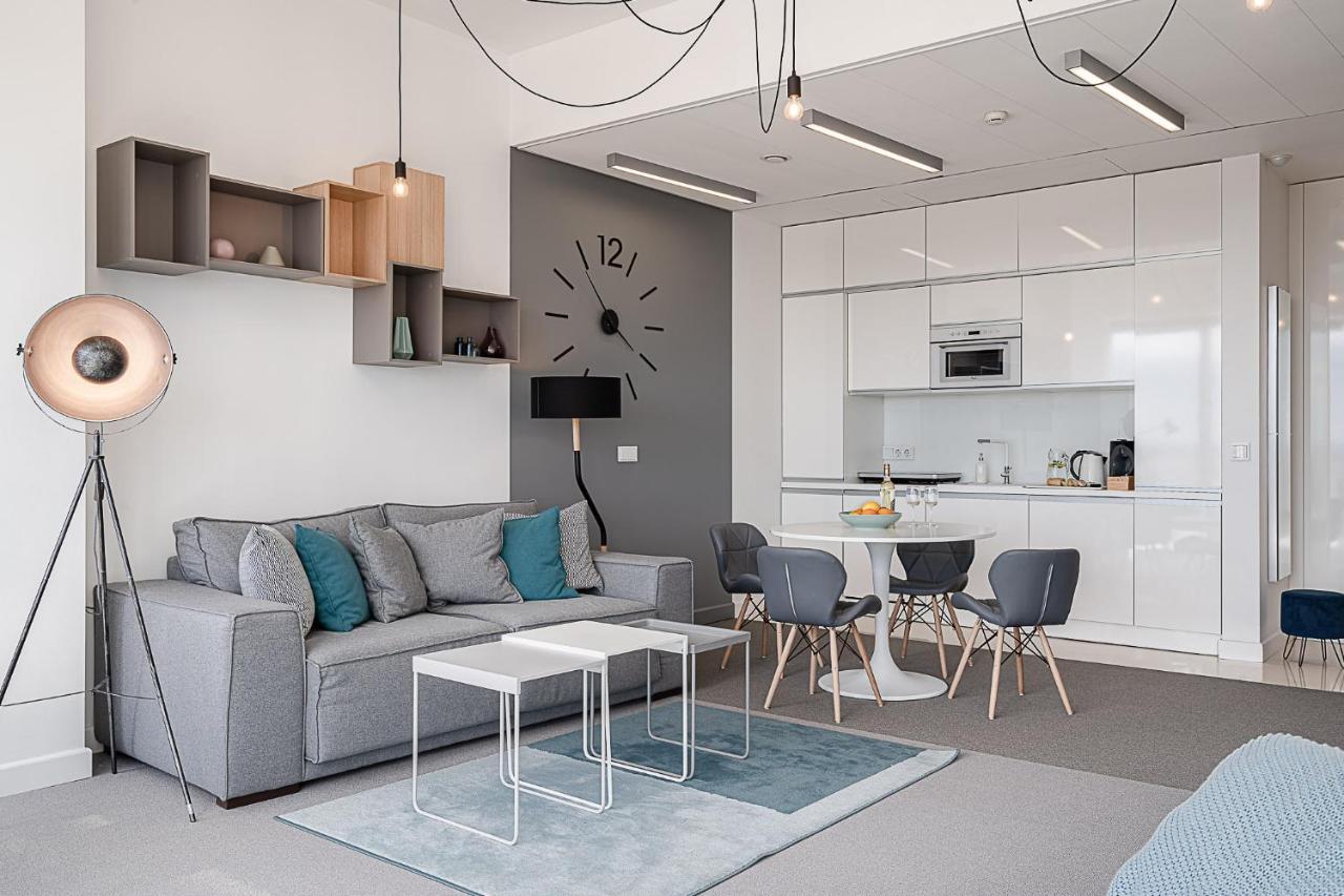 Rentplanet - Apartament Sky Tower Wroclaw Bagian luar foto